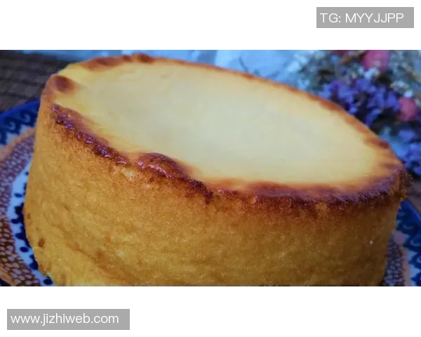 足球明星莱万的创意蛋糕设计带你领略甜蜜与激情的完美结合