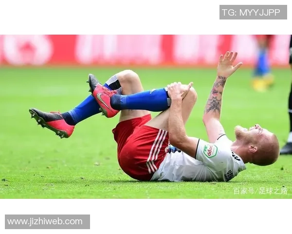 足球明星腿伤瞬间曝光背后的故事与恢复之路揭秘